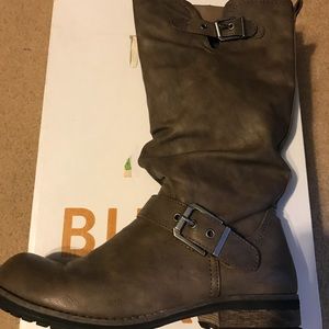 Bull Boxer tall boots 👢